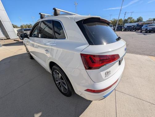 2023 Audi Q5 45 S line Premium Plus