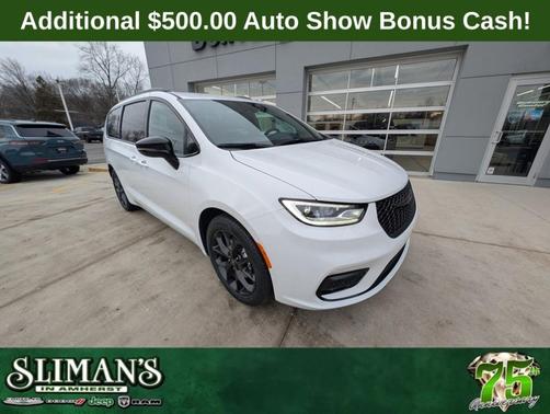 2026 Chrysler Pacifica Select