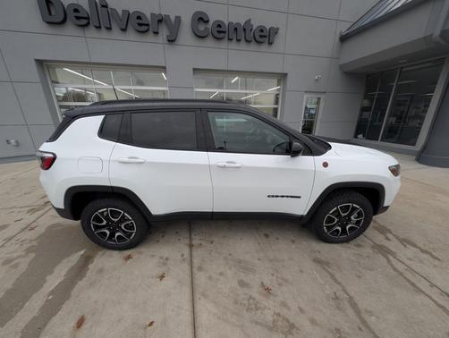 2026 Jeep Compass Trailhawk
