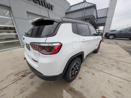 2026 Jeep Compass Trailhawk