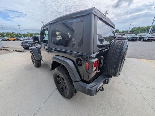 2020 Jeep Wrangler Sport