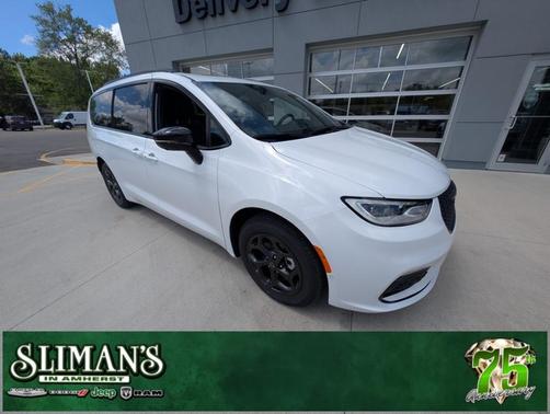 2025 Chrysler Pacifica Hybrid Select
