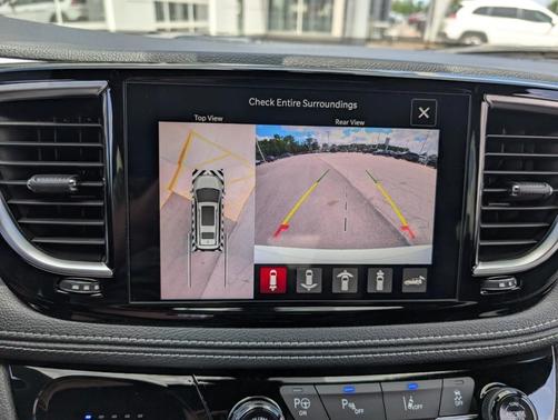 2025 Chrysler Pacifica Hybrid Select