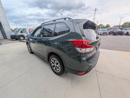 2023 Subaru Forester 2.5i Premium