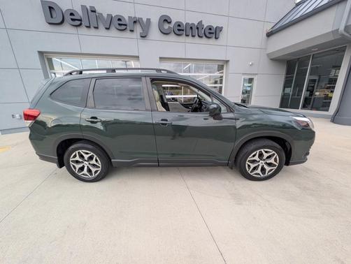 2023 Subaru Forester 2.5i Premium