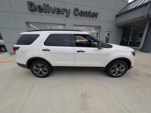 2018 Ford Explorer sport