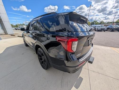 2022 Ford Explorer ST