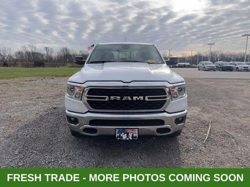 Bright White Clearcoat 2024 RAM 1500 Big Horn/Lone Star