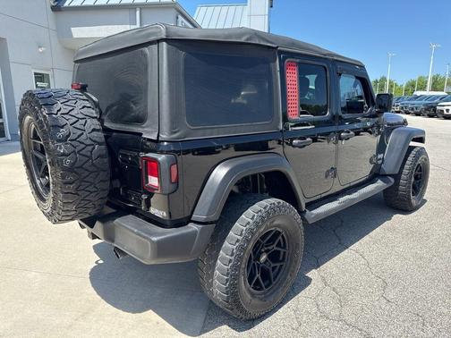 Black Clearcoat 2018 Jeep Wrangler Unlimited Sport
