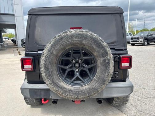 Black Clearcoat 2018 Jeep Wrangler Unlimited Sport