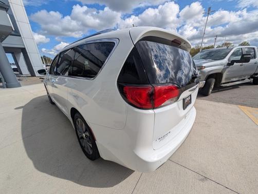 2018 Chrysler Pacifica Limited