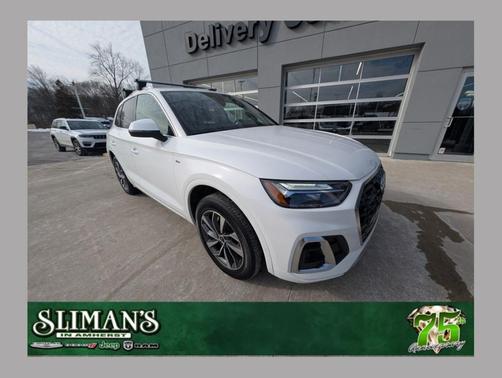 2023 Audi Q5 45 S line quattro Premium