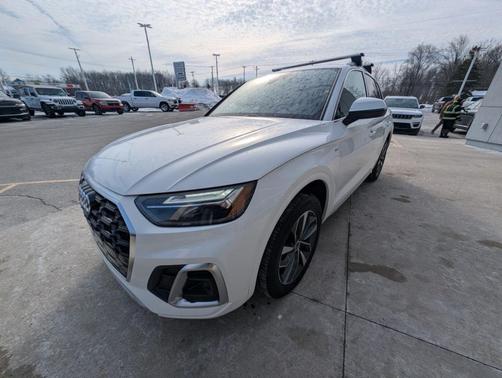 2023 Audi Q5 45 S line quattro Premium