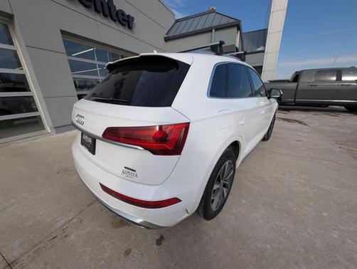 2023 Audi Q5 45 S line quattro Premium
