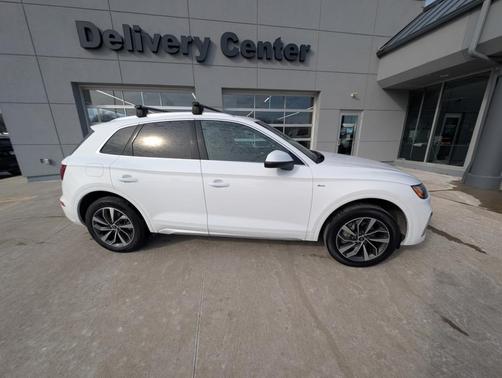 2023 Audi Q5 45 S line quattro Premium