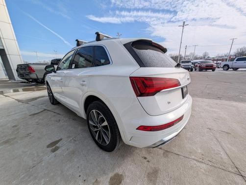 2023 Audi Q5 45 S line quattro Premium