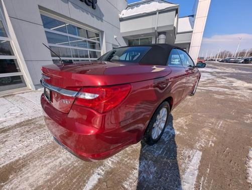 2013 Chrysler 200 Touring