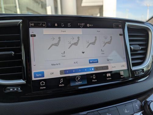 2024 Chrysler Pacifica Touring-L