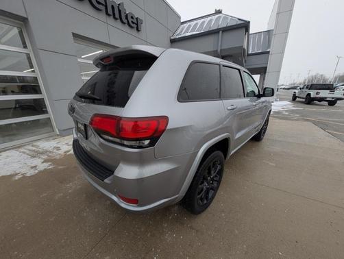 2021 Jeep Grand Cherokee Laredo X