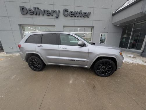 2021 Jeep Grand Cherokee Laredo X