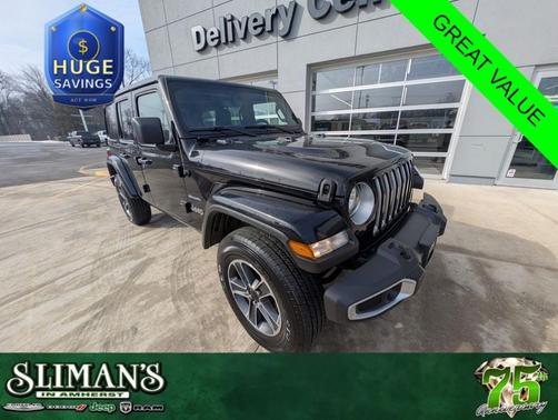 Black Clearcoat 2023 Jeep Wrangler Sahara