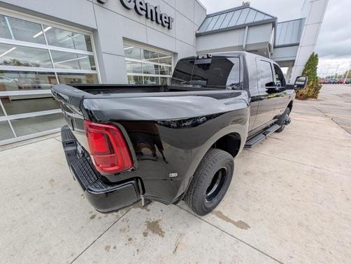 2025 RAM 3500 Laramie