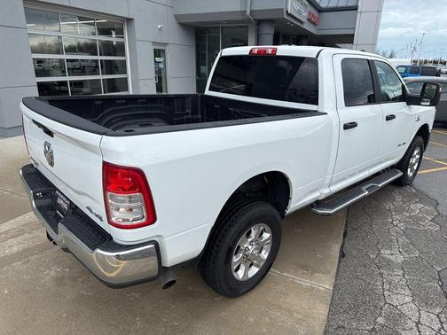 Bright White Clearcoat 2024 RAM 2500 Big Horn