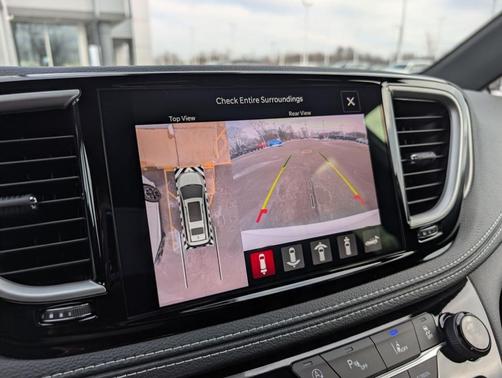 2026 Chrysler Pacifica Select