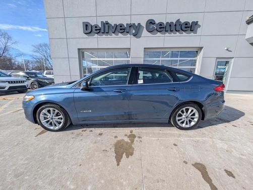2019 Ford Fusion Hybrid SE