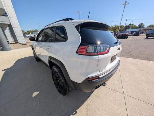 2022 Jeep Cherokee X