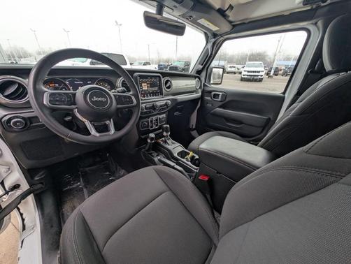 2023 Jeep Wrangler Sahara