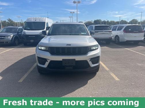 2024 Jeep Grand Cherokee Laredo