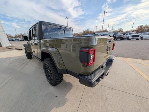 2026 Jeep Gladiator Sport