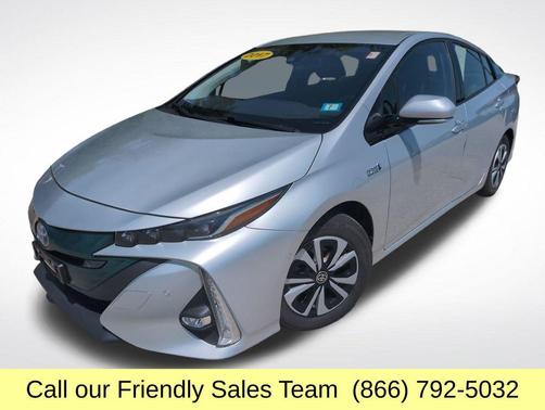 Classic Silver Metallic 2017 Toyota Prius Prime Advanced