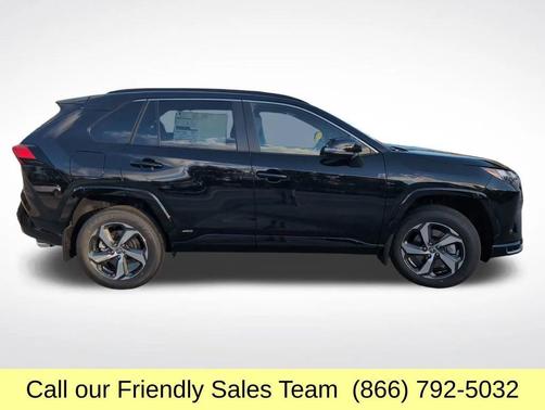 2025 Toyota RAV4 Hybrid SE