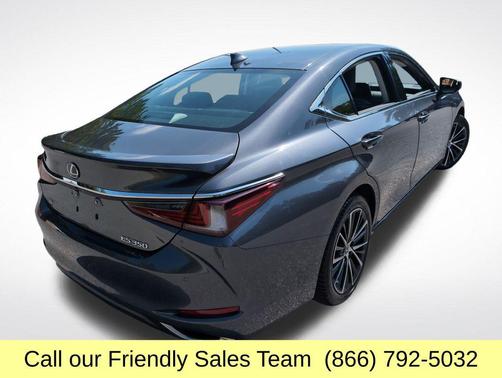 2022 Lexus ES 350 Base