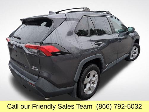 2020 Toyota RAV4 Hybrid XLE