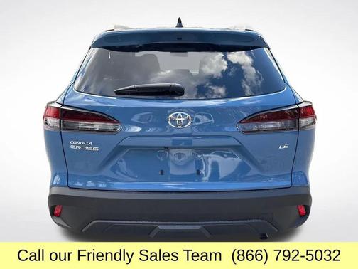 2026 Toyota Corolla Cross LE