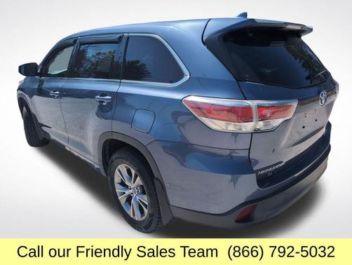 Shoreline Blue Pearl 2016 Toyota Highlander LE Plus