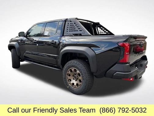 2025 Toyota Tacoma Hybrid Trailhunter