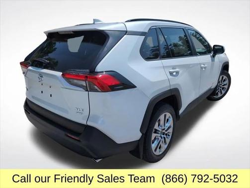 2025 Toyota RAV4 XLE Premium