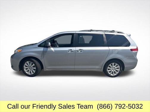 2011 Toyota Sienna LE