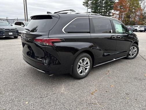 2025 Toyota Sienna Limited