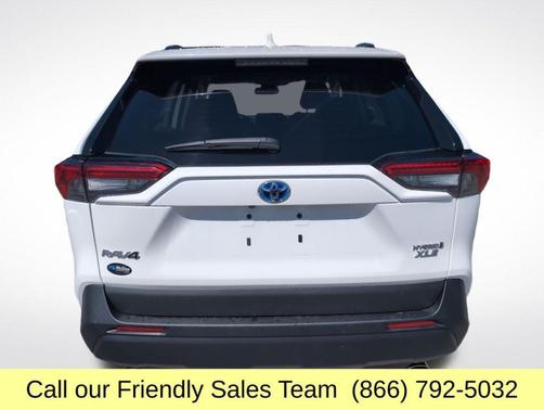 2021 Toyota RAV4 Hybrid XLE
