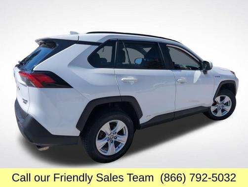2021 Toyota RAV4 Hybrid XLE