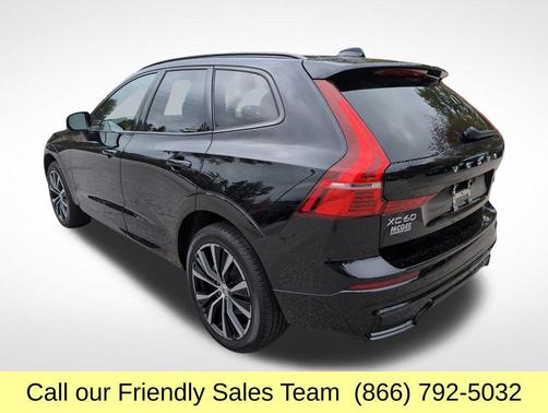 2025 Volvo XC60 B5 Plus