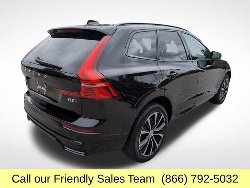 2025 Volvo XC60 B5 Plus