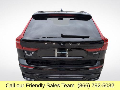 2025 Volvo XC60 B5 Plus