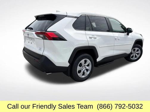2025 Toyota RAV4 LE