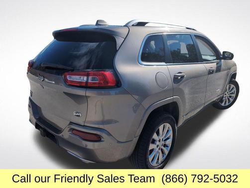 2017 Jeep Cherokee Overland